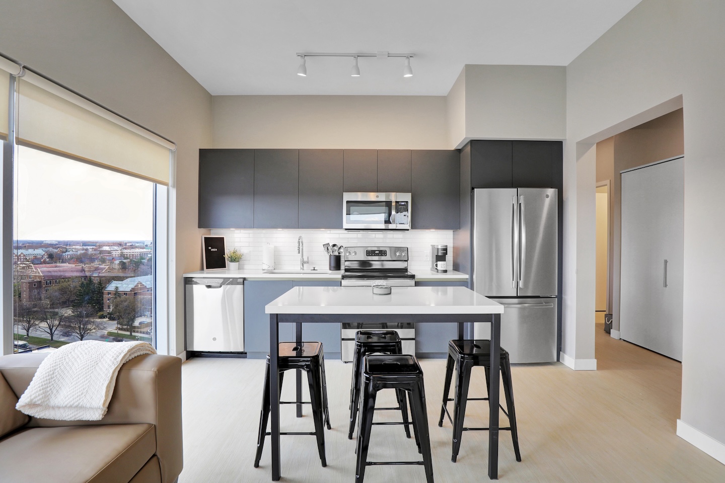 Designer-inspired kitchens